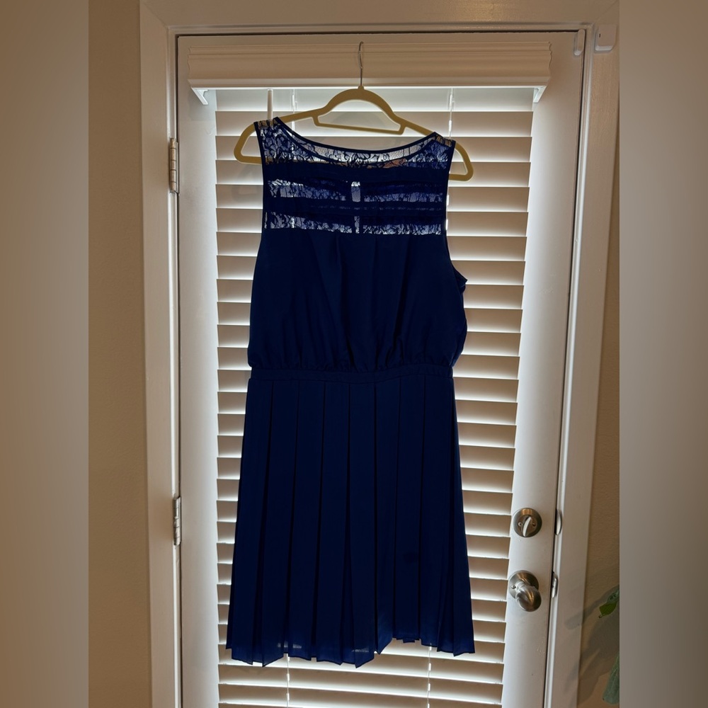 Gibson Latimer  sleeveless dress .  Size 14. 
Blue